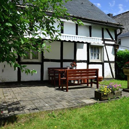Bright Apartment In The Sauerland With Conservatory Large Terrace And Awning Assinghausen Exterior photo